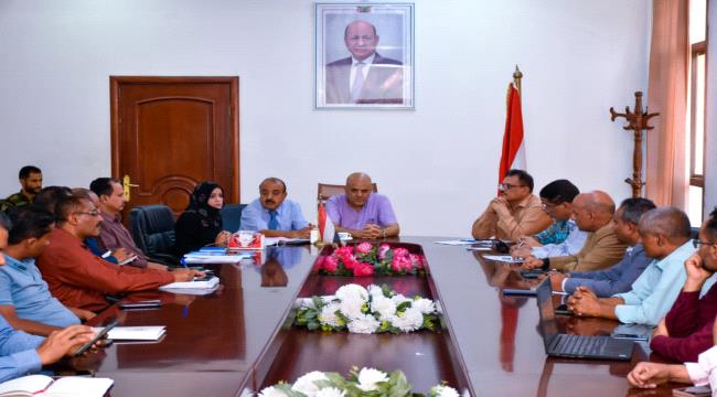 
                     اجتماع في تعز يناقش أوضاع القطاع الصحي وتحسين الخدمات الطبية 