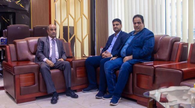 
                     وزير المالية يطلع على نشاط شركة النفط اليمنية
