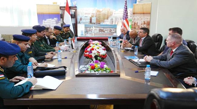
                     وزير الداخلية يبحث مع السفير الامريكي التعاون في مجال مكافحة الإرهاب والجريمة المنظمة