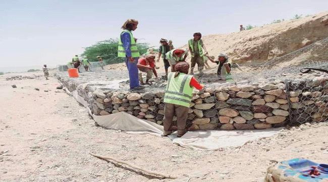 
                     استكمال مشروع حماية طريق نصاب - عبدان بشبوة