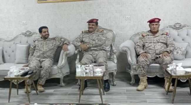 
                     وزير الدفاع يزور قيادة تحالف دعم الشرعية في العاصمة المؤقتة عدن