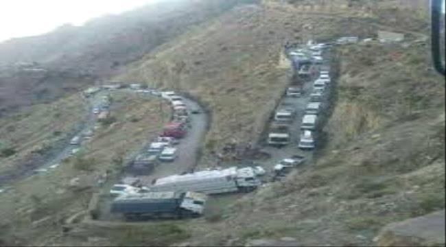 
                      حادث مروري غرب اليمن يتسبب في خسائر باهظة (صورة) 