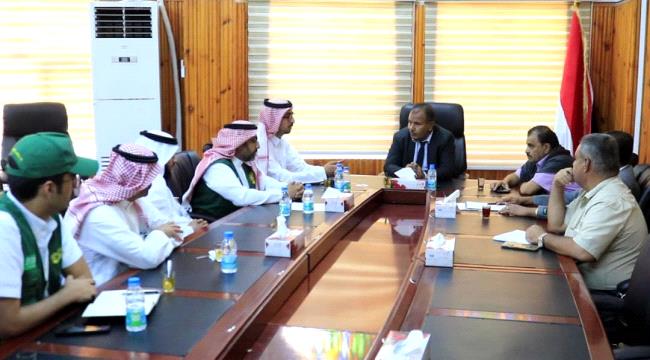 
                     لقاء بسيئون يبحث تدخلات مركز الملك سلمان وجمعية "إنسان" لتنفيذ مشاريع لدعم الأيتام